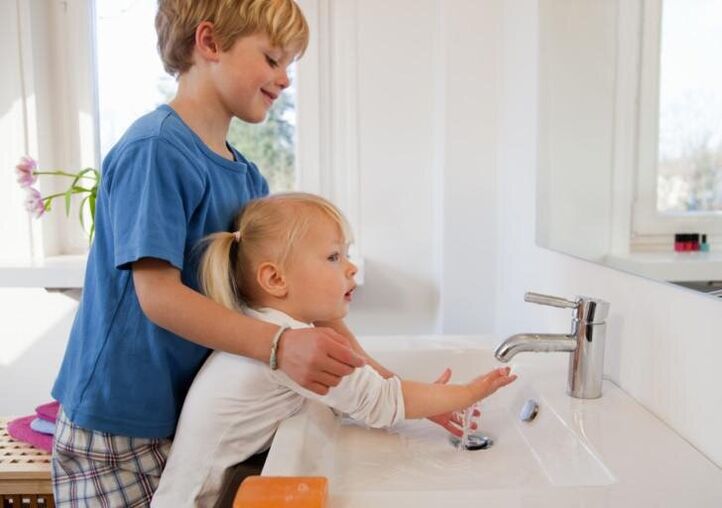 Od najmłodszych lat dziecko musi być wprowadzane w zasady higieny osobistej. 